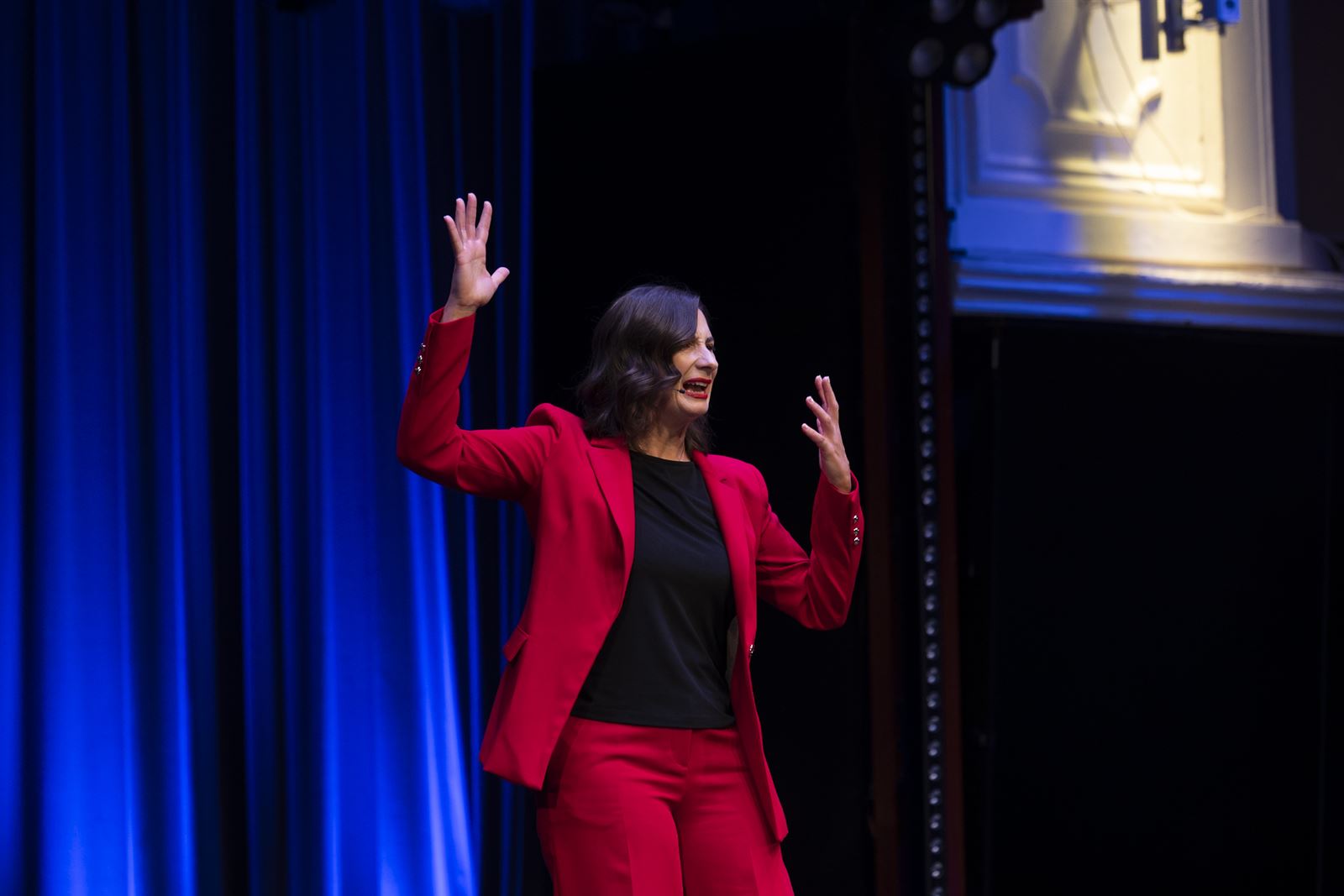 Eva Buttazoni bei ihrer Keynote auf der SpeakerNight Vienna